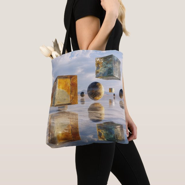Bolsa Tote Floating Geometric Marvels Over Water (Close Up)