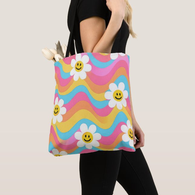 Bolsa Tote Flor Sorridente Ondulada Groovy Retro (Close Up)