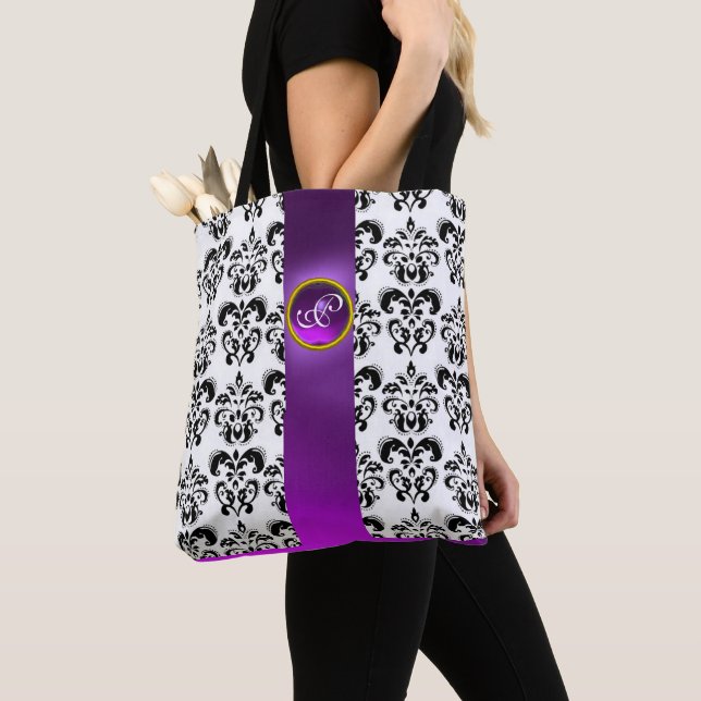 BOLSA TOTE FLORAL BRANCO NEGRO, MONOGRAMA GEM PURPER (Close Up)
