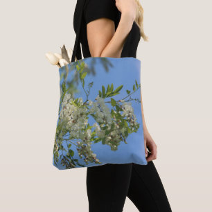 Bolsa Tote Flores Delicadas da Acácia Branca no Céu Azul