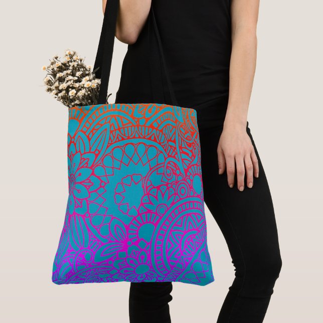 Bolsa Tote Flores Laranja Roxo e Fundo Azul (Close Up)
