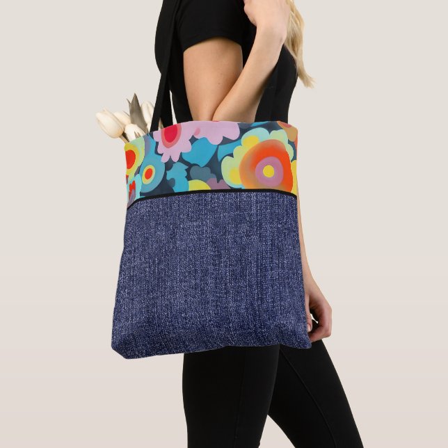 Bolsa Tote Flores retrô e denim (Close Up)