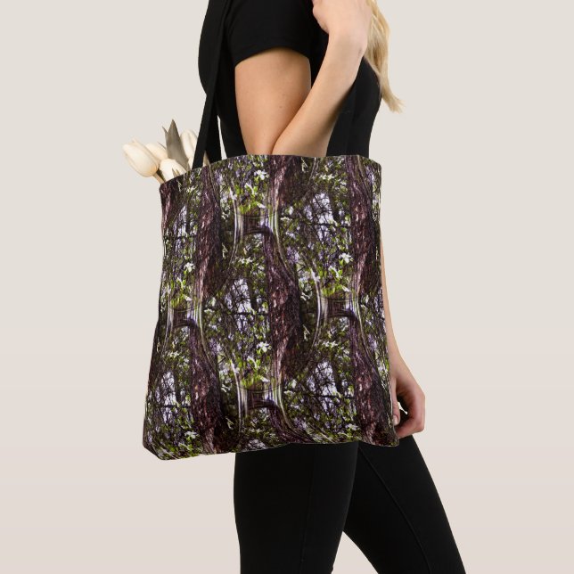 Bolsa Tote Floresta de Dogwoods... (Close Up)