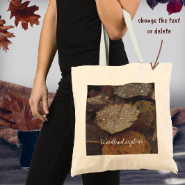 Bolsa Tote Folhas caídas castanhas após chuva