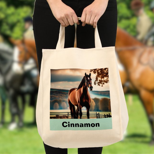 Bolsa Tote Foto de Cavalo Personalizado e Toque de Nome (A stylish tote bag to customize with a photo of your horse and their name)