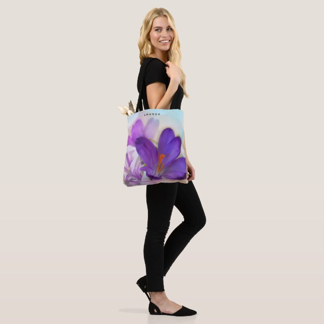 Bolsa Tote Foto de um Bonito Primavera-Crocus Roxo (No(a) Modelo)