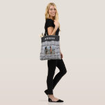 Bolsa Tote Foto gráfica mínima moderna, em preto e branco<br><div class="desc">Um presente de design branco e preto de fotografia, aniversário e aniversário.</div>
