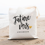 Bolsa Tote Futuro Sra. Calliografia<br><div class="desc">Veja mais de 400 estilos populares de sacos de tote de casamento da coleção "Bags de Tote de Casamento" do nosso compro! Clique em "Editar Design" para personalizar ainda mais. Você pode mudar o tamanho da fonte, cor da fonte e muito mais! sacos de tote de casamento, sacos de tote...</div>