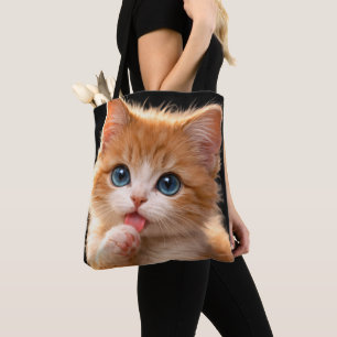 Bolsa Tote Gatinho de Olhos Azuis lambendo a Pata