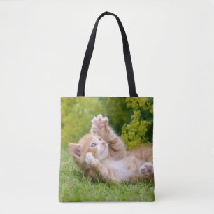 Bolsa Tote Gatinho engraçado bonito brincando num jardim flor