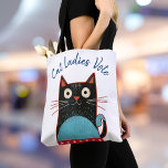 Bolsa Tote Gato Mulheres Votam Escuridão Feminista Rústica Bo<br><div class="desc">"Gatos mulheres votam". Fiquem orgulhosos e compartilhem seu apoio a Kamala Harris sempre que forem comprar com essa bolsa de tote feminista, engraçada e engraçada. Uma ilustração de gato rústica em preto, vermelho, branco e azul-turquesa e azul-marinho escrita à mão cobre um fundo branco. Prove que Vance está errado, orgulhosamente...</div>