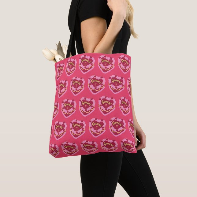 Bolsa Tote Gemini Zodiac Coquette Heart Cake (Close Up)