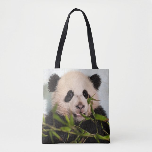 Bolsa Tote Giant Panda inclinando-se contra a parede (Frente)