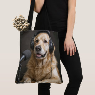 Bolsa Tote Golden Retriever Apresentando um Podcast