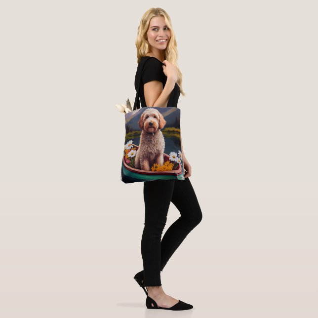 Bolsa Tote Goldendoodle em um remo: Uma aventura cêntrica (No(a) Modelo)