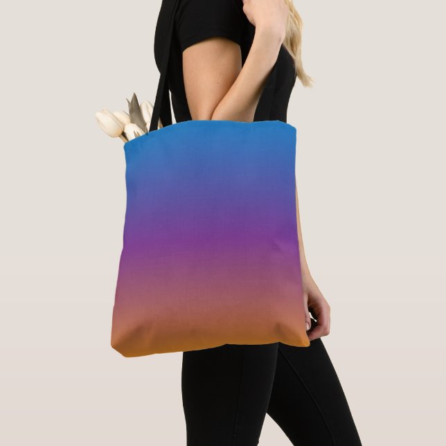 Bolsa Tote Gradiente Azul, Roxo e Laranja (Close Up)