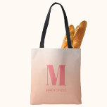 Bolsa Tote Gradiente de Pêssego do Nome Inicial do Monograma<br><div class="desc">Design de nome inicial minimalista da tipografia moderna,  que pode ser mudado para personalizar num fundo de gradiente de pêssego.</div>