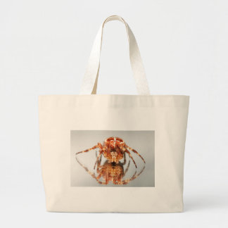 Bolsa Tote Grande Aranha transversal em um espelho