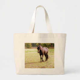 Bolsa Tote Grande Cavalo Marrom Relaxado Andando