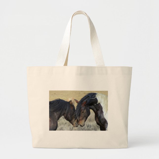 Bolsa Tote Grande Dois Cavalos Selvagens Marrons Nuzzling (Frente)