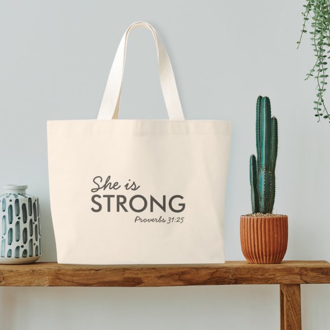 Bolsa Tote Grande Ela é forte | Proverbs 31:25 Christian Faith (Criador carregado)