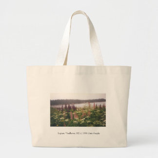 Bolsa Tote Grande "Lupines, Vinalhaven, Maine, 1996 "