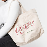 Bolsa Tote Grande Nome da Família de Script Moderno de Natal<br><div class="desc">Design de caligrafia de Natal moderna e minimalista com seu nome familiar! Simples, mas clássico, na moda em vermelho e verde, este bolsa bonito faz para o perfeito acessório festivo! Balançar as férias em nossos bolsas personalizados com a escrita moderna. Esta é a estação para na moda alegria! 🎄 #ChristmasStyle...</div>
