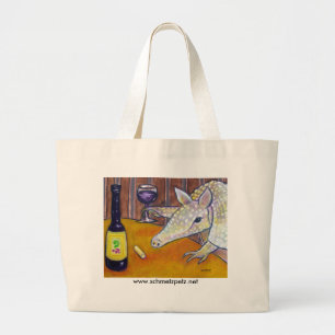 Bolsa Tote Grande Tatu no bar de vinho