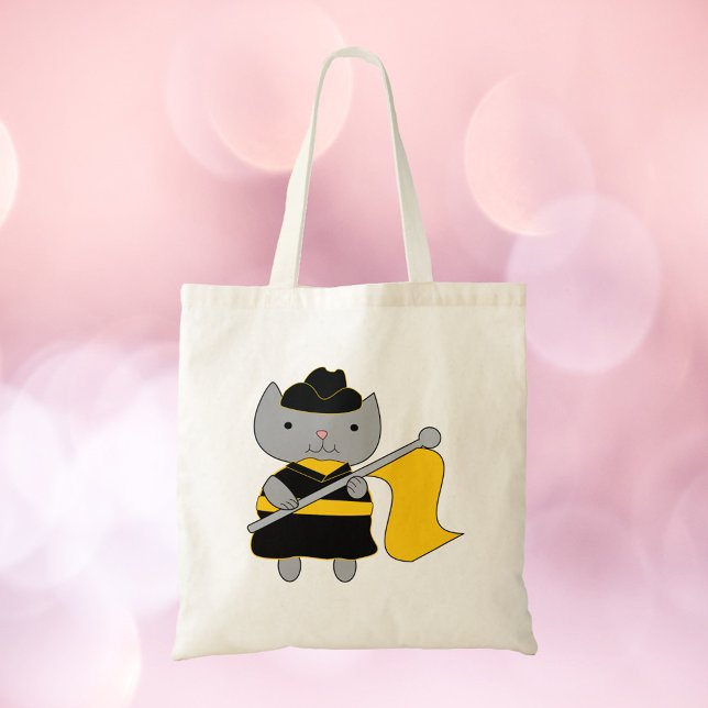 Bolsa Tote Guarda de Cores Cinza Gato Preto Amarelo (A tote bag featuring a gray cat with black and yellow color guard uniform.)
