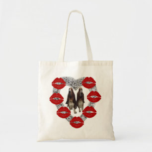Bolsa Tote Handbag Diamond Hear Kisses WIth Bassets