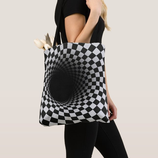 Bolsa Tote Ilusão Óptica de Túnel Preto e Branco (Close Up)