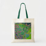 Bolsa Tote Jardim Italiano, Gustav Klimt<br><div class="desc">Gustav Klimt (14 de julho de 1862 - 6 de fevereiro de 1918) foi um pintor simbólico austríaco e um dos membros mais proeminentes do movimento Secessão de Viena. Klimt é notado por suas pinturas, murais, esboços, e outros objetos de arte. Além de suas obras figurativas, que incluem alegorias e...</div>