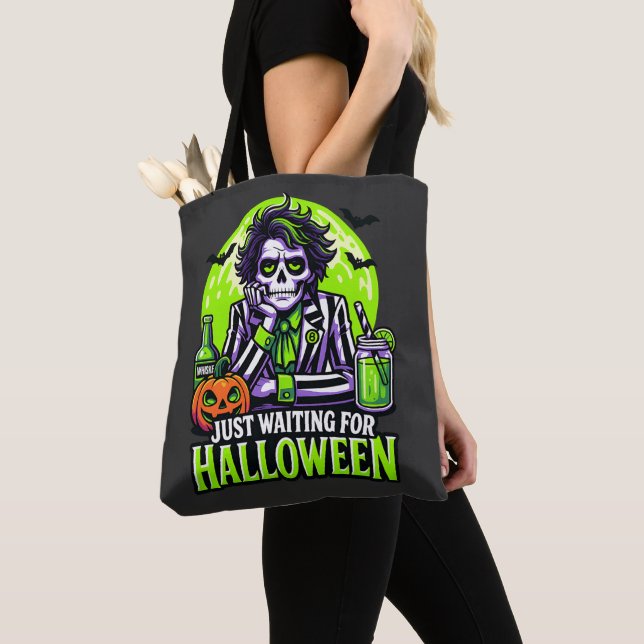 Bolsa Tote Just Waiting for Halloween – Funny Spooky Season (Close Up)
