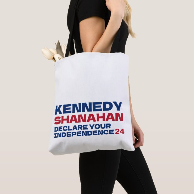 Bolsa Tote Kennedy e Shanahan 2024 Slogan (Close Up)