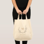 Bolsa Tote Leia botânica simples e elegante<br><div class="desc">Monogramas,  inicialmente emoldurados por uma elegante coroa de folhas botânicas ilustrada manualmente,  com nome personalizado,  presente simples e elegante,  monograma de Excelente para a dama de honra. Ver todas as peças correspondentes na coleção</div>