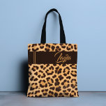 Bolsa Tote Leopard Print Wild Girly Patterno Personalizado No<br><div class="desc">Esta design moderna apresenta um padrão de impressão leopardo com seu nome personalizado. Personalize editando o texto na caixa de texto fornecida. #leopard #leopardprint #selvagem #animal #moda #moda #moda #estilo #na moda #acessórios #bolsas #bolsa #totebags #bolsas #dom #giftsforher #girly #personalizedgifts #feminina #trendy #chic #name</div>