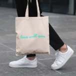 Bolsa Tote Love Will Win | Moderna Trendy Cute Turquoise Neon<br><div class="desc">Simples,  na moda,  "o amor ganhará",  citando a mochila de arte na tipografia moderna e minimalista da escrita em verde-turquesa de neon quente num estilo moderno e contemporâneo. O slogan pode ser facilmente substituído por sua própria citação personalizada de um dom ou acessório exclusivo para qualquer época do ano!</div>