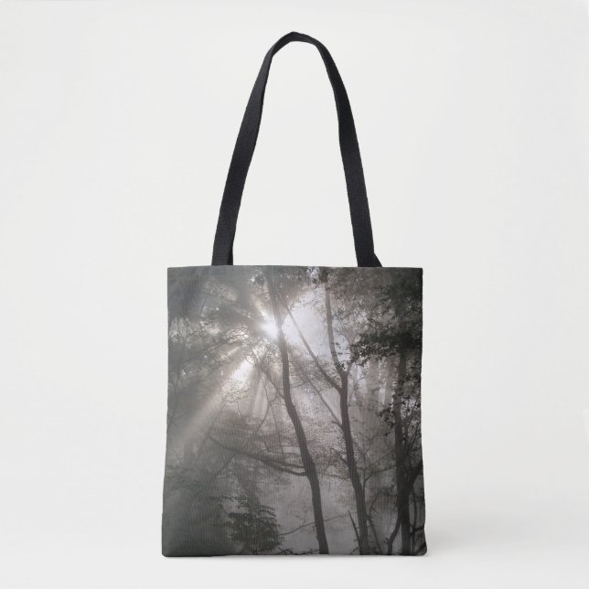 Bolsa Tote Luz do Sol Através de Árvores Floresta Escura (Frente)