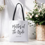 Bolsa Tote Mãe do Casamento Branco Negro Bride<br><div class="desc">Mãe do Saco de Tote Casado da Noiva em Preto e Branco. Bom para Casamentos,  Festa de Brida,  Janto de ensaio do partido de solteiro. Veja mais produtos com este design na coleção abaixo.</div>