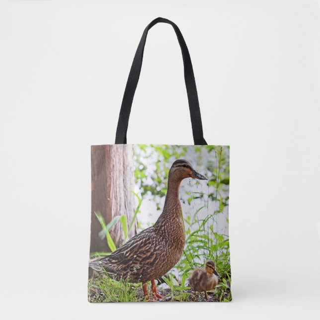 Bolsa Tote Mallard e Ducklings por Shirley Taylor (Frente)