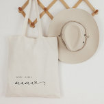 Bolsa Tote Mamãe | Script Chic e Coração com Nomes de Criança<br><div class="desc">Este saco de na moda apresenta uma tipografia moderna de escrita negra que diz "mama",  com um coração marcado por chic. Texto simples e elegante mostra os nomes dos seus filhos. O presente perfeito de Dia de as mães para sua mãe favorita!</div>