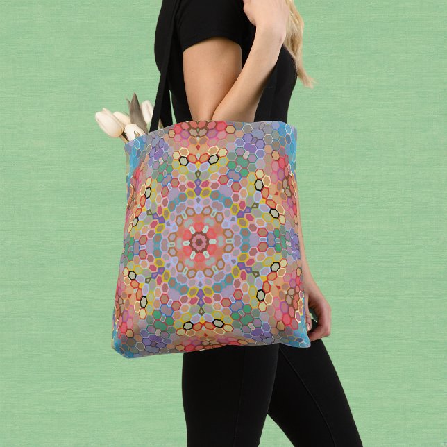 Bolsa Tote Mandala Hexagonal Arco-íris (Rainbow Hexagon Mandala Tote Bag by Wormhole Orbital)