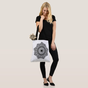 Bolsa Tote Mandala Preto em Fundo Branco