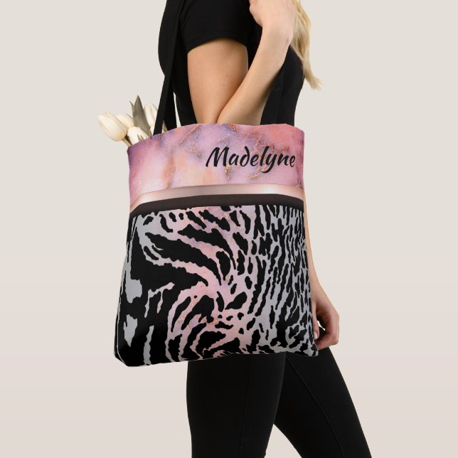 Bolsa Tote Marble Pink Chic Tiger Safari Impressão (Close Up)