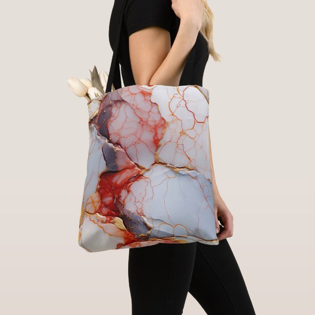 Bolsa Tote Mármore de Marfim com Veias Carmim e Douradas (Close Up)