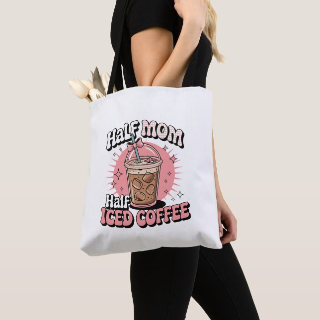Bolsa Tote Meia Mãe Meio Café Forçado (Close Up)