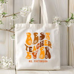 Bolsa Tote Melhor Professor Nome Personalizado de Script de F<br><div class="desc">O melhor professor de Sacos de Tote de Nome Personalizado de Script de Flor Moderno apresenta o texto "Melhor Professor Nunca" em uma divertida tipografia de script de flores moderna e personalizada com seu nome personalizado. Perfeito para a apreciação dos professores pelo Natal, aniversários e feriados. Concebido por © Evco...</div>