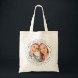 Bolsa Tote Melhores Amigos para a Foto Moderna Simples BFF<br><div class="desc">Este design simples e clássico é composto por tipografia serif e adiciona uma foto personalizada. "Melhores Amigos para sempre" circula a foto dos seus amigos</div>