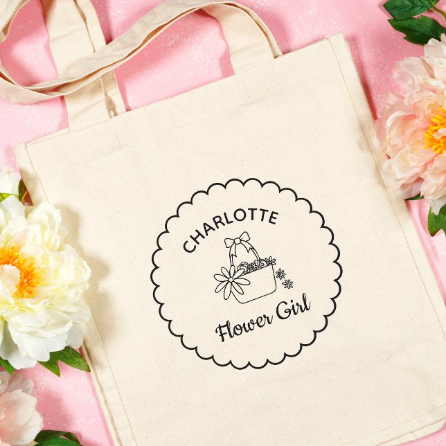 Bolsa Tote Menina Mínima Moderna e Mínima de Flor Personaliza (This tote is a perfect blend of chic and functional for your flower girl’s wedding day essentials.)