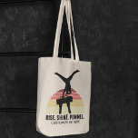 Bolsa Tote Meninos Engraçados A ginástica Comem O Sono Pommel<br><div class="desc">Esta bolsa de tote de ginástica de meninos legal mostra uma ginasta masculina em uma banca de mão em um cavalo pommel em frente a um belo pôr do sol. A citação engraçada diz RISE SHINE POMEL. Personalize com um nome de criança ou ginásio.</div>